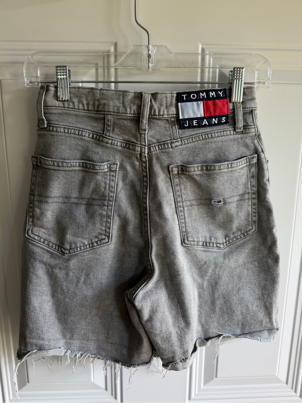 Tommy Hilfiger Gray Denim “Mom” Shorts size 26